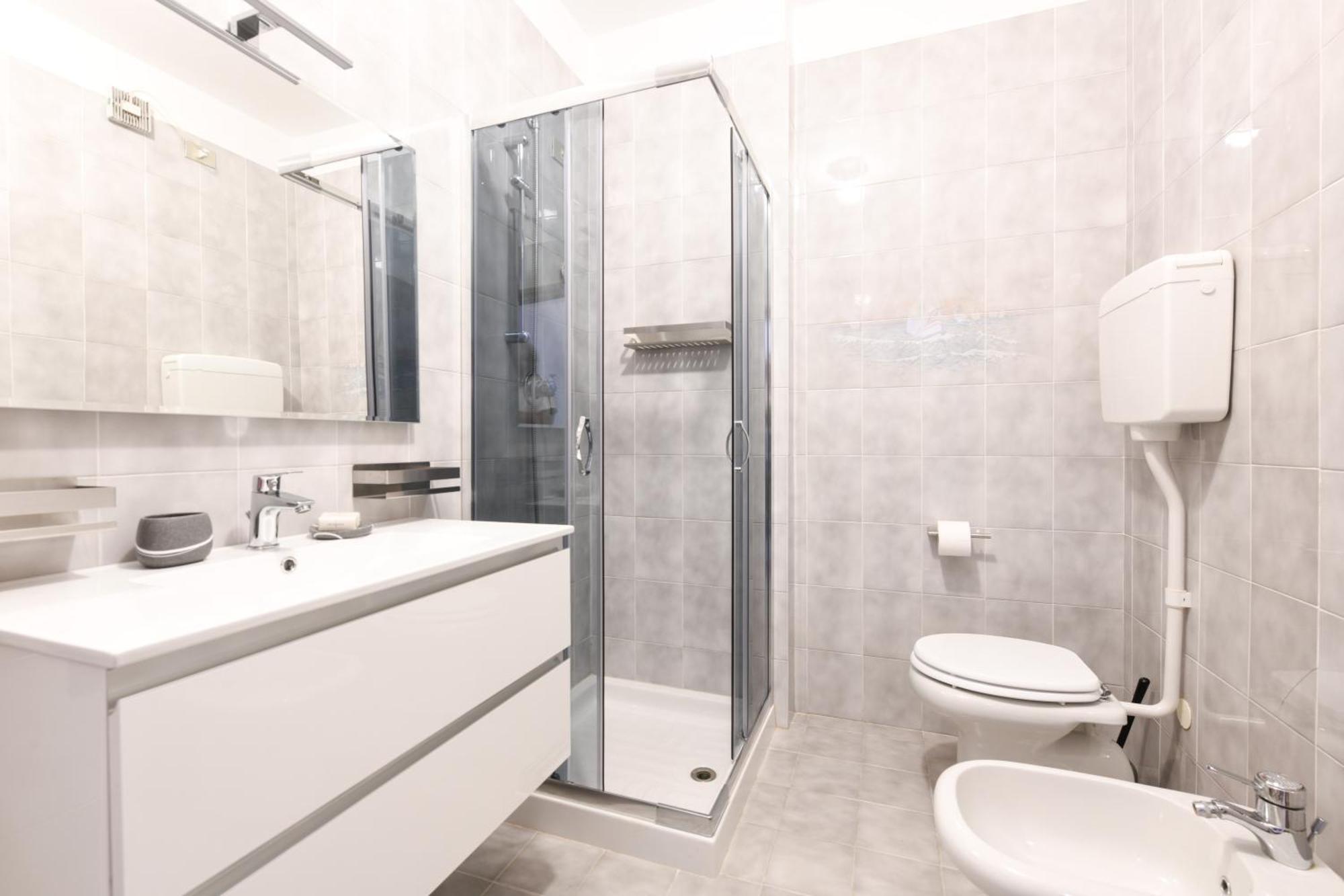 Breeze Apartment Desenzano del Garda Exterior foto